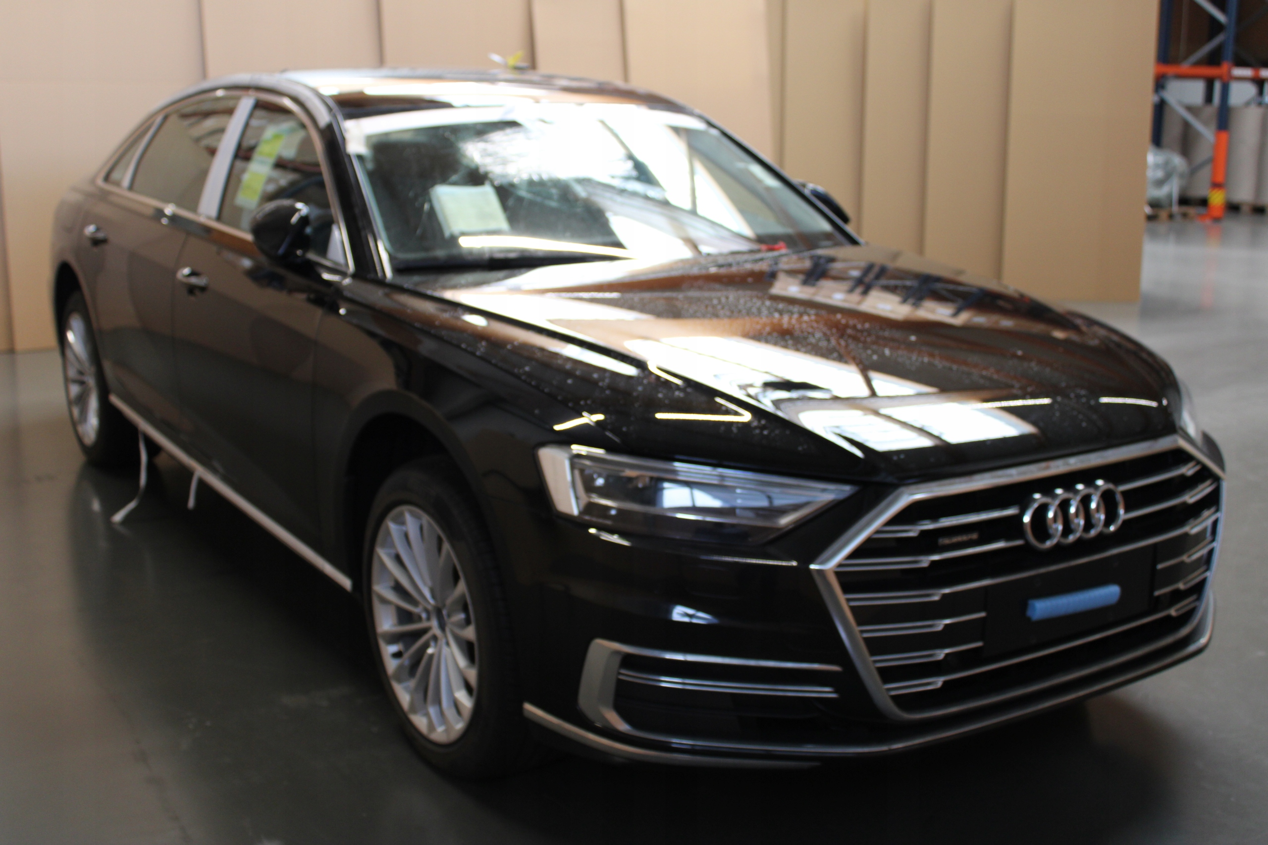 KOMPLET PRZÓD ZDERZAK LAMPY MASKA PAS PRZEDNI CHŁODNICE AUDI A8 D5 3.0 TFSI