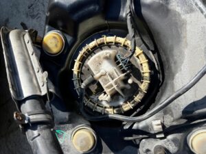 ZBIORNIK WLEW POMPA PALIWA MERCEDES GL X166 3.0 CDI 350 BLUETEC