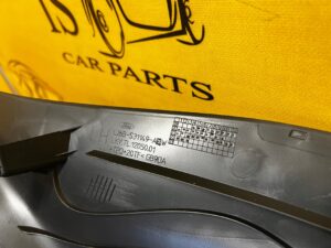 POSZYCIE OSŁONA OBUDOWA SŁUPKA C TYŁ LEWY BAGAŻNIKA FORD ESCAPE MK4