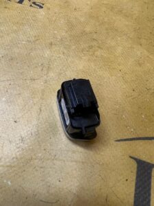 PRZYCISK PRZEŁĄCZNIK CENTRALNEGO ZAMKA DRZWI PRZÓD LEWY FORD ESCAPE MK4