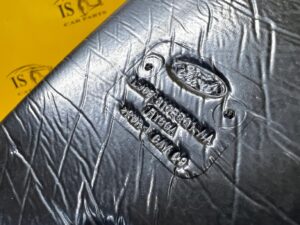 OSŁONA WYGŁUSZENIE PIANKA BŁOTNIKA PRZÓD LEWY FORD ESCAPE MK4