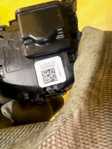 PANEL PRZEŁĄCZNIK KIEROWNICY PRAWY FORD ESCAPE MK4