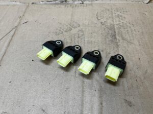 KOMPLET CZUJNIK UDERZENIA UDERZENIOWY TOYOTA AURIS II