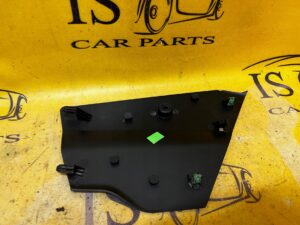 OSŁONA PLASTIK ZAŚLEPKA BMW 1 F40