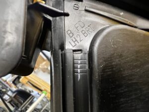 RAMKA USZCZELKA DRZWI PRZÓD LEWY FORD ESCAPE MK4