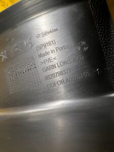 PLASTIK OSŁONA LISTWA PROGU PROGOWA PRZÓD PRAWY PRAWA PEUGEOT 2008 II