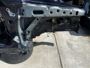 ĆWIARTKA PODŁUŻNICA FARTUCH KIELICH PRZÓD PRAWY MERCEDES GLS X166 890 2017R