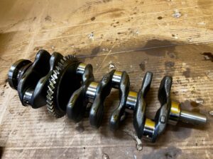 WAŁ KORBOWY TOYOTA RAV4 V 2.5 HYBRID XA25A