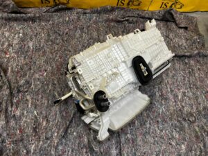 KOMPLETNA NAGRZEWNICA DMUCHAWA KLIMATYZACJI TOYOTA RAV4 V 2.5 HYBRID EU