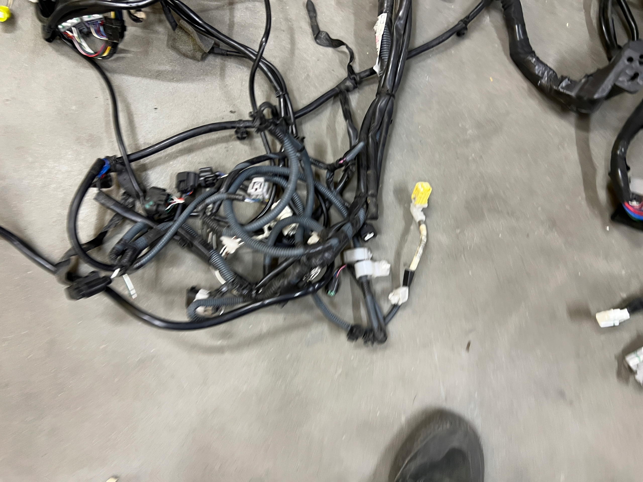 WIĄZKA INSTALACJA SILNIKA TOYOTA AURIS II HB 1.8 HYBRID