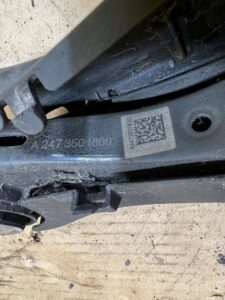 WAHACZ TYŁ TYLNY POPRZECZNY PRAWY LEWY MERCEDES A W177