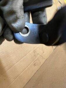 KOMPLET ZAWIASY DRZWI PRZÓD PRAWY TOYOTA AURIS II