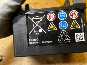 AKUMULATOR BATERIA FORD 12V 7.5 Ah 100A