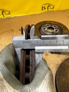 KPL TARCZE KLOCKI ZACISKI HAMULCOWE PRZÓD TYŁ MERCEDES A W177 A35 AMG 2.0 B