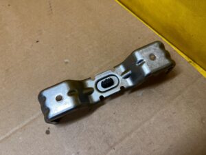 WSPORNIK MOCOWANIE STELAŻ DESKI KONSOLI FORD ESCAPE MK4