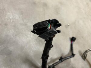 WIĄZKA INSTALACJA SKRZYNKA BEZPIECZNIKÓW TOYOTA AURIS II 1.8 HYBRID