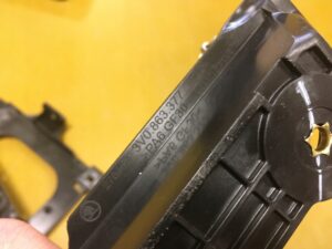 UCHWYT MOCOWANIE WSPORNIK TUNELU SKODA SUPERB III KOMBI