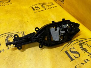 KLAMKA ZEWNĘTRZNA DRZWI PRZÓD LEWY FORD ESCAPE MK4 UM