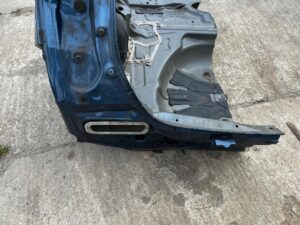 ĆWIARTKA BŁOTNIK PRÓG SŁUPEK PAS TYŁ LEWY TOYOTA AURIS II HB