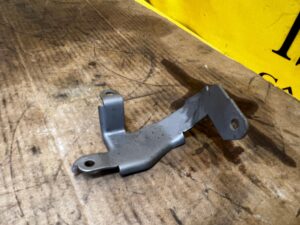 WSPORNIK OBUDOWA POMPY PALIWA PEUGEOT 2008 II 1.5 BLUE HDI