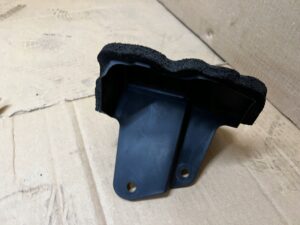 DEFLEKTOR KIEROWNICA POWIETRZA PRZÓD PRAWY PRAWA TOYOTA AURIS II LIFT