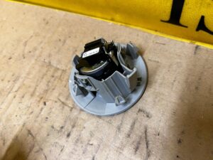 OSŁONA ZAŚLEPKA GŁOŚNIK DRZWI TYŁ LEWY ALPACA GRAY MERCEDES GL X166