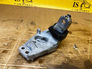 ŁAPA MOCOWANIE WSPORNIK SILNIKA TOYOTA RAV4 V 2.5 HYBRID