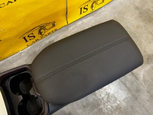 TUNEL ŚRODKOWY PODŁOKIETNIK SCHOWEK SKÓRA TOYOTA RAV4 V EU
