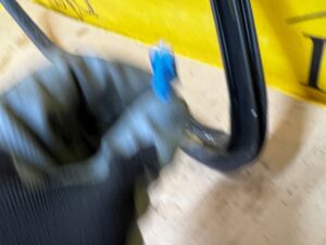 USZCZELKA SZYBY KAROSERYJNEJ BŁOTNIKA TYŁ PRAWA PRAWY MERCEDES GL X166