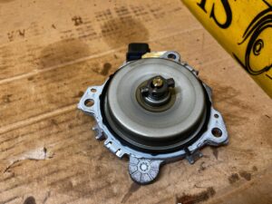 MODUŁ STEROWNIK CZUJNIK ZAWÓR ROZRZĄDU TOYOTA RAV4 V 2.5 HYBRID