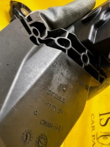 KLAMKA ZEWNĘTRZNA DRZWI PRZÓD LEWY MERCEDES A W177 696 9696