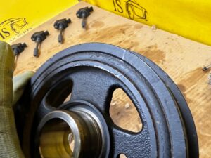 KOŁO PASOWE WAŁU KORBOWEGO TOYOTA RAV4 V 2.5 HYBRID