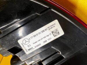KPL LAMPY LAMPA TYŁ TYLNE LEWA PRAWA W BŁOTNIK LED MERCEDES A W177 HB EU