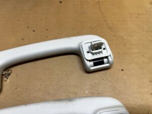 KOMPLET RĄCZKI UCHWYTY PODSUFITKI FORD ESCAPE MK4 KUGA MK3