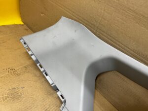 POSZYCIE OSŁONA OBUDOWA SŁUPKA C TYŁ LEWY TOYOTA AURIS II HB