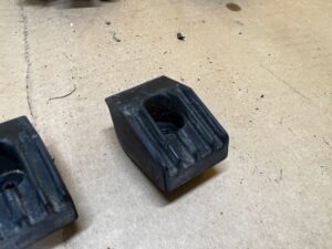 ODBÓJ ODBOJNIK KLAPY TYŁ BAGAŻNIKA FORD ESCAPE MK4