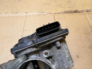 PRZEPUSTNICA TOYOTA AURIS II 1.8 HYBRID