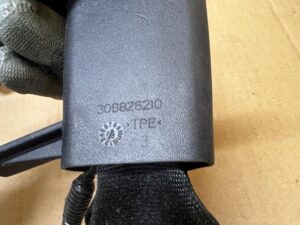 KOMPLET ZAPINKA ZAMEK KLAMRA PASA BEZPIECZEŃSTWA TYŁ TOYOTA AURIS II