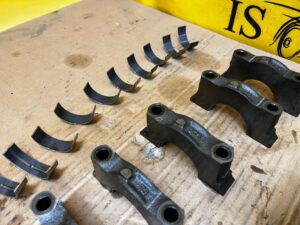 BLOK SILNIKA SŁUPEK PANEWKI TOYOTA RAV4 V 2.5 HYBRID XA25A