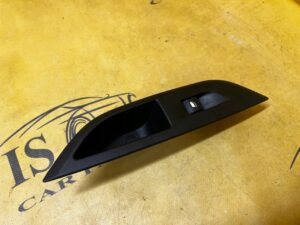 PANEL PRZYCISK PRZEŁĄCZNIK SZYBY DRZWI TYŁ PRAWY PEUGEOT 2008 II