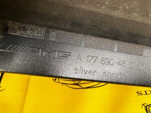 LISTWA NAKŁADKA PROGOWA PRÓG PRAWA PRAWY MERCEDES A W177 AMG 696 9696