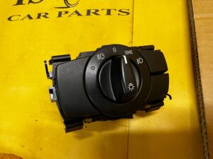 WŁĄCZNIK PRZEŁĄCZNIK PANEL OBSŁUGI ŚWIATEŁ BMW 1 E88 3 E90 E91 X1 E84 USA