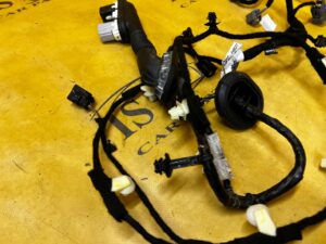 WIĄZKA INSTALACJA DRZWI PRZÓD LEWY FORD ESCAPE MK4