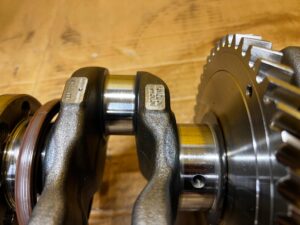 WAŁ KORBOWY TOYOTA RAV4 V 2.5 HYBRID XA25A