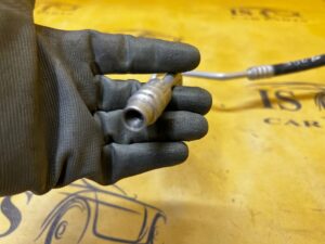 PRZEWÓD RURA RURKA WĄŻ KLIMATYZACJI AUDI A4 B9 8W