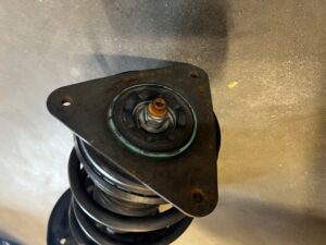 AMORTYZATOR PRZÓD PRZEDNI RENAULT MEGANE IV