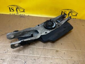 WAHACZ TYŁ TYLNY POPRZECZNY LEWY MERCEDES A W177 A35 AMG