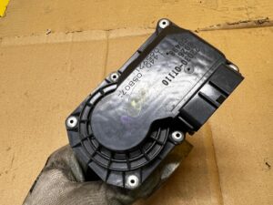 PRZEPUSTNICA TOYOTA AURIS II 1.8 HYBRID