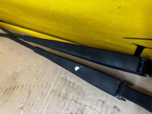 KOMPLET RAMIONA RAMIĘ WYCIERACZEK WYCIERACZKI PRZÓD MERCEDES A W177 EU