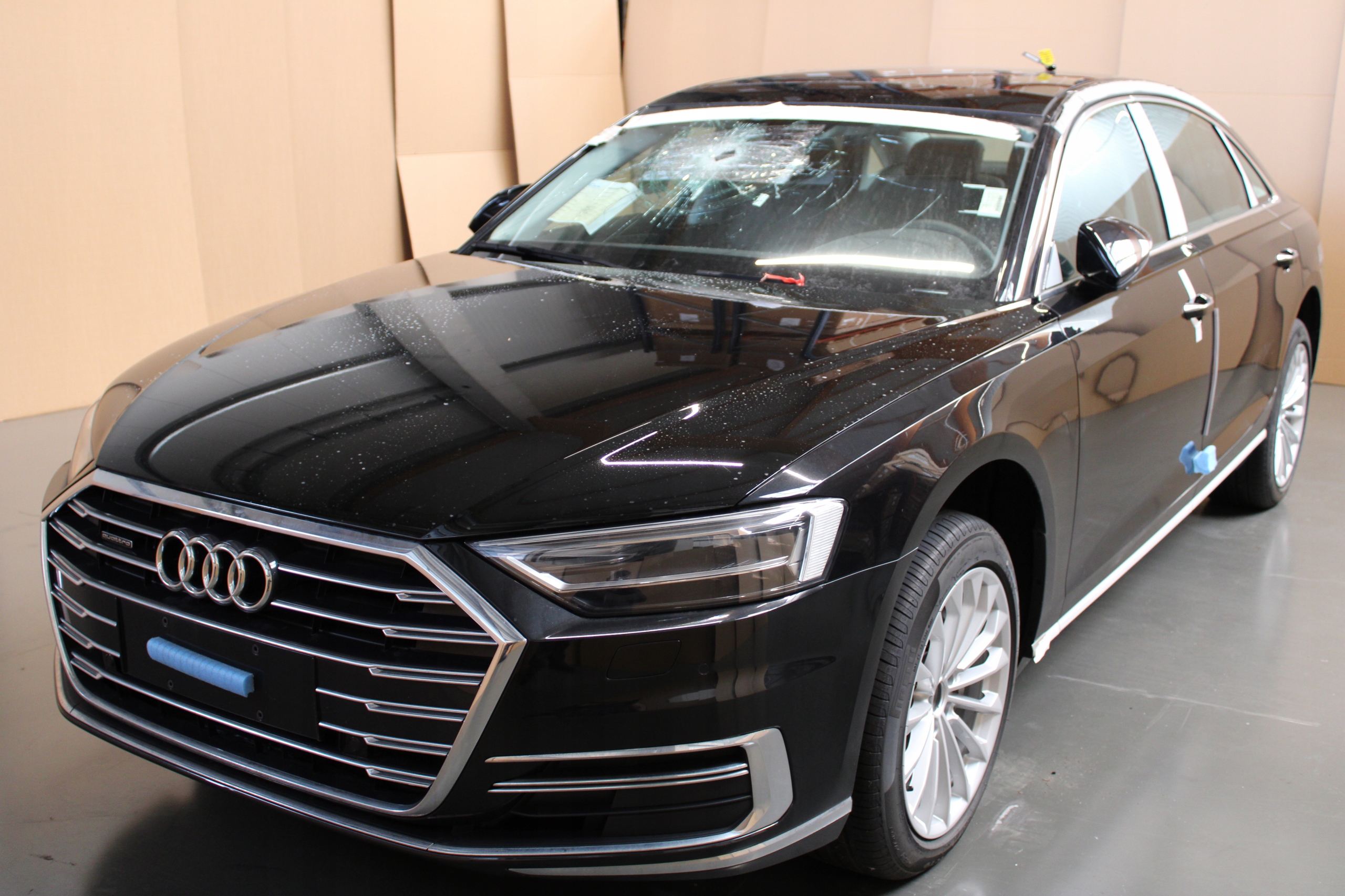 KOMPLET PRZÓD ZDERZAK LAMPY MASKA PAS PRZEDNI CHŁODNICE AUDI A8 D5 3.0 TFSI